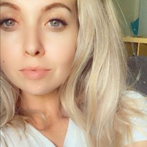 Meet your Posher, Ana